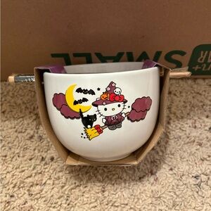Hello Kitty Halloween Ramen Bowl